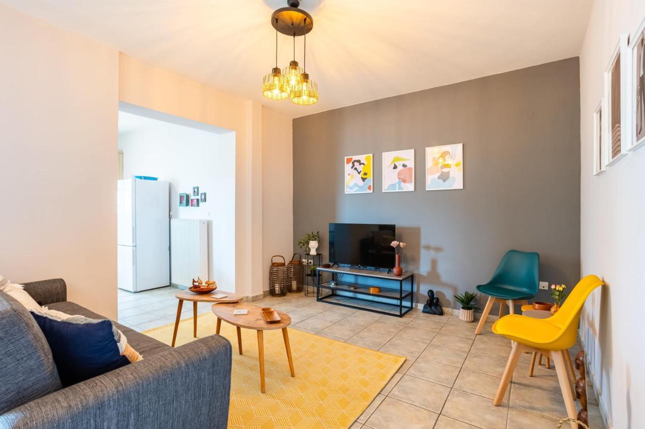 Jason City Escape - Cozy Urban Gem Kalamata Exteriör bild