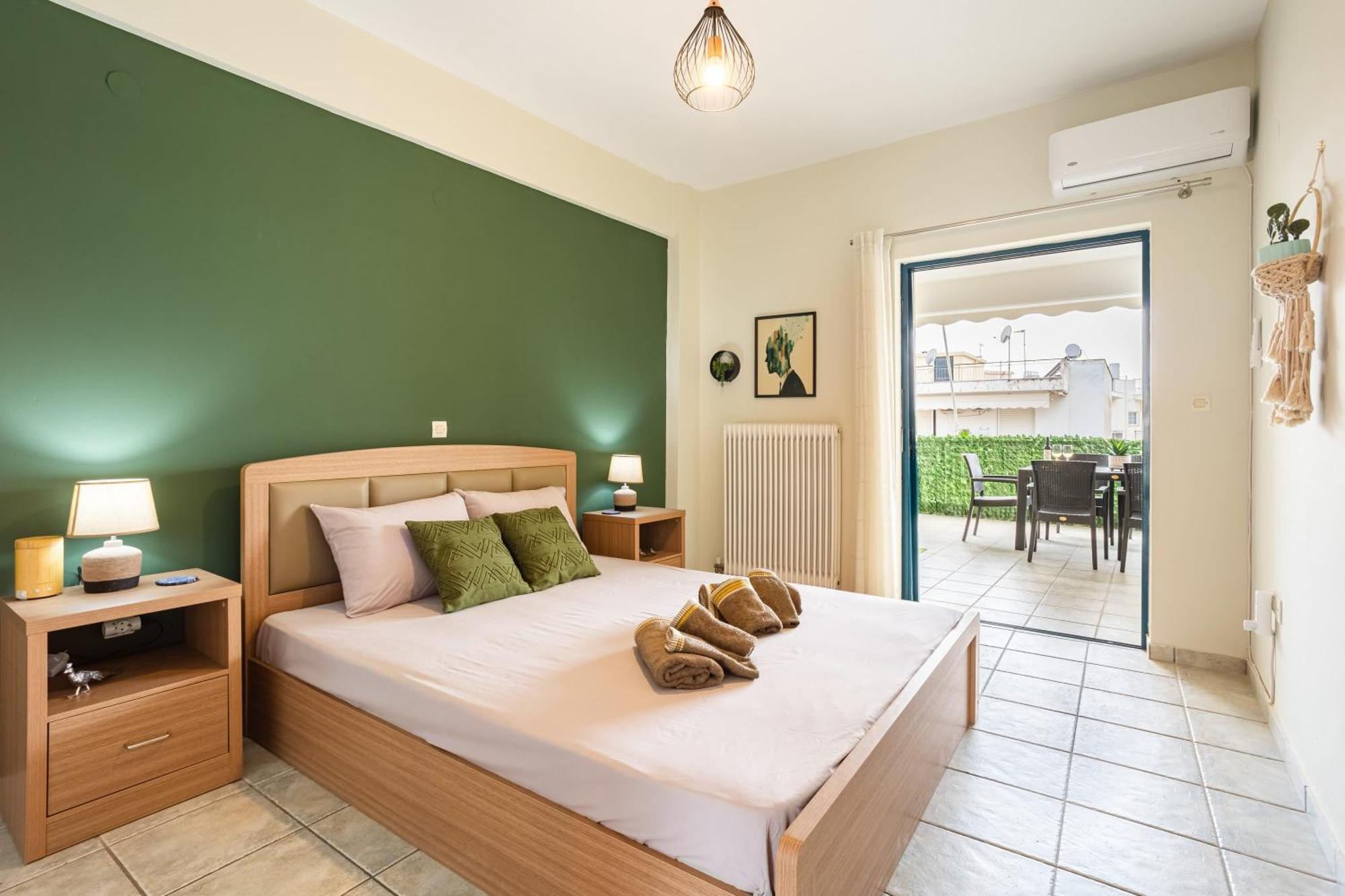 Jason City Escape - Cozy Urban Gem Kalamata Exteriör bild